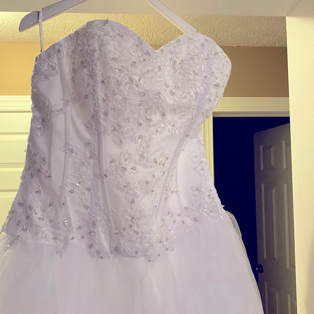 Wedding dress